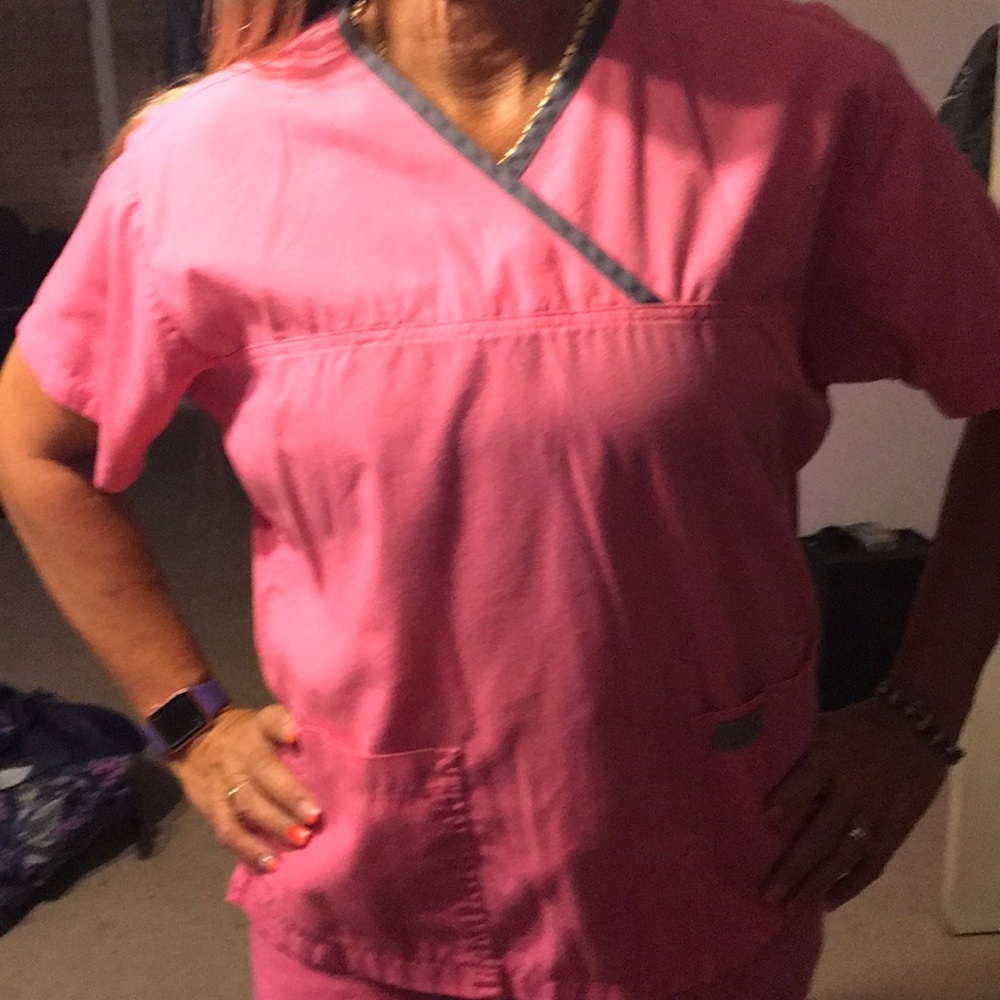 Scrub top